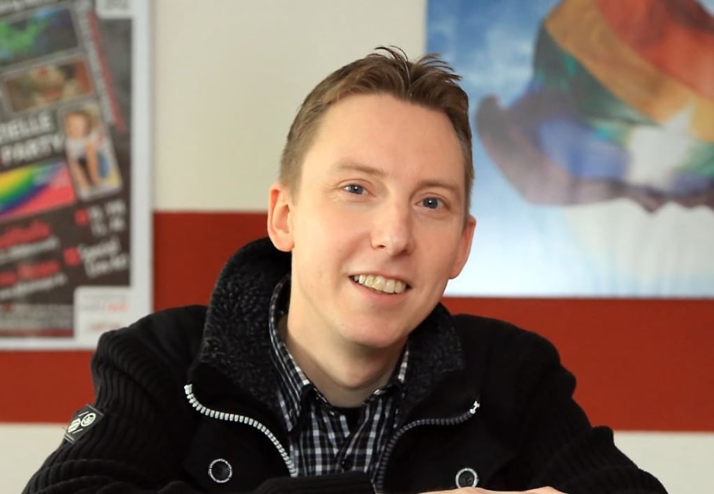 Im Interview: Mathias Fangohr, Mitglied des Landesverbands für Schwule und Lesben in Sachsen-Anhalt, kämpft seit vielen Jahren für die Gleichstellung von queeren Menschen.