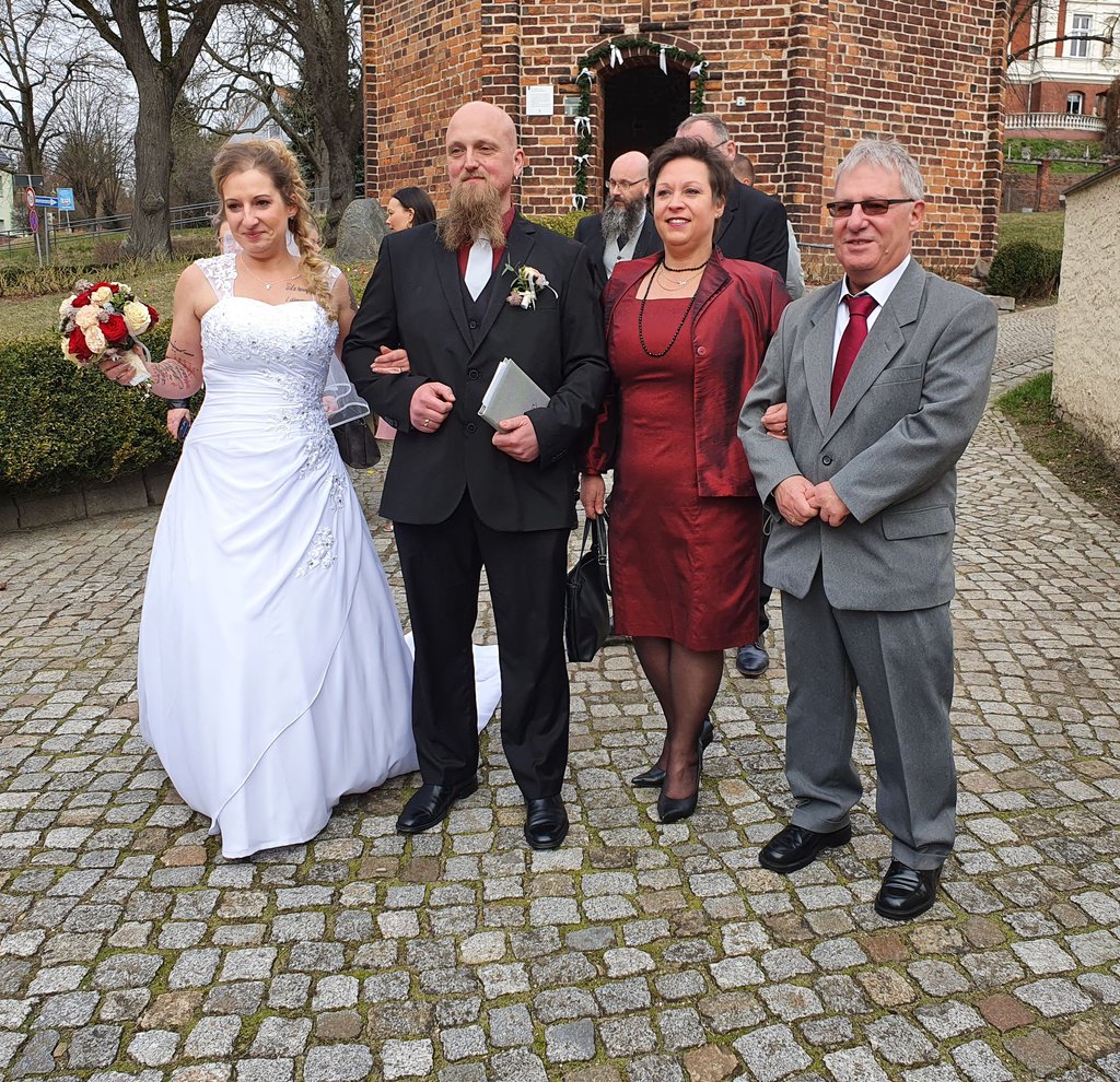 Am 20. März hatten sich die Jederitzer Sarah Mech und Marcel Reiß in der St.-Annen-Kapelle das Jawort gegeben.