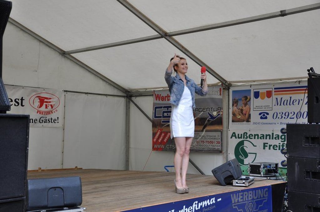 steinhafenfest 2015 in pretzien. stargast ist ilka wolf