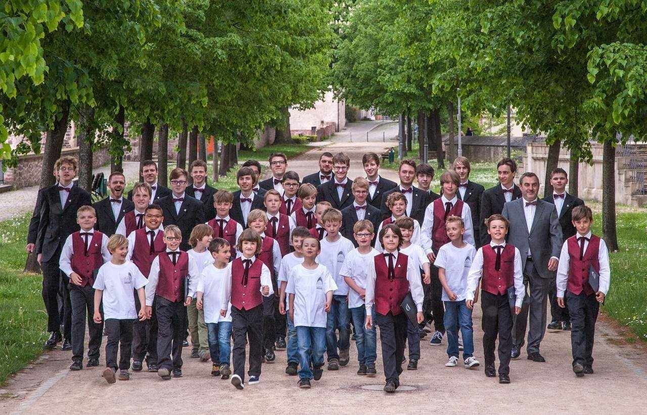 Junge Magdeburger Sänger gastieren in Katar
