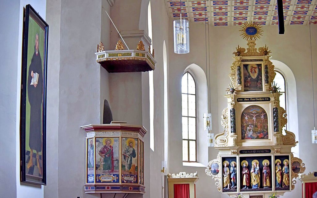 Restauriert: Altar, Kanzel, Beichtstühle und mehr - die Kirche ist wunderschön.