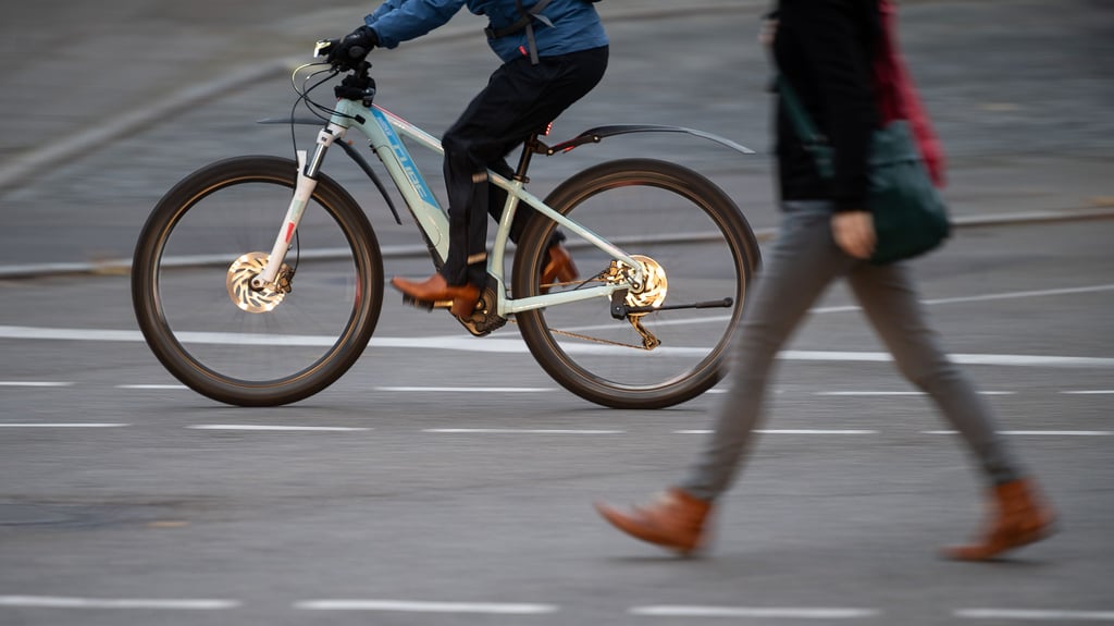 Mit einer Aktion in sozialen Kanälen will sich die Polizei in Sachsen-Anhalt für mehr Verkehrssicherheit einsetzen. Foto: