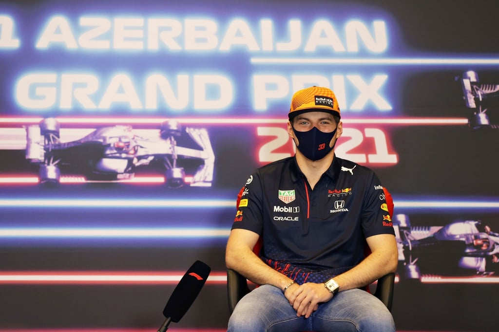 Geht als WM-Spitzenreiter in Baku ins Rennen: Max Verstappen.