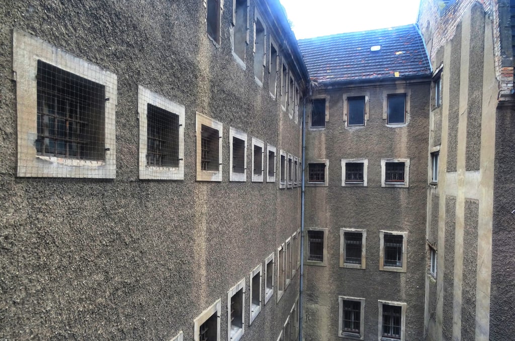 Im ehemaligen Polizeipräsidium von Halle sollen bald Wohnungen entstehen.