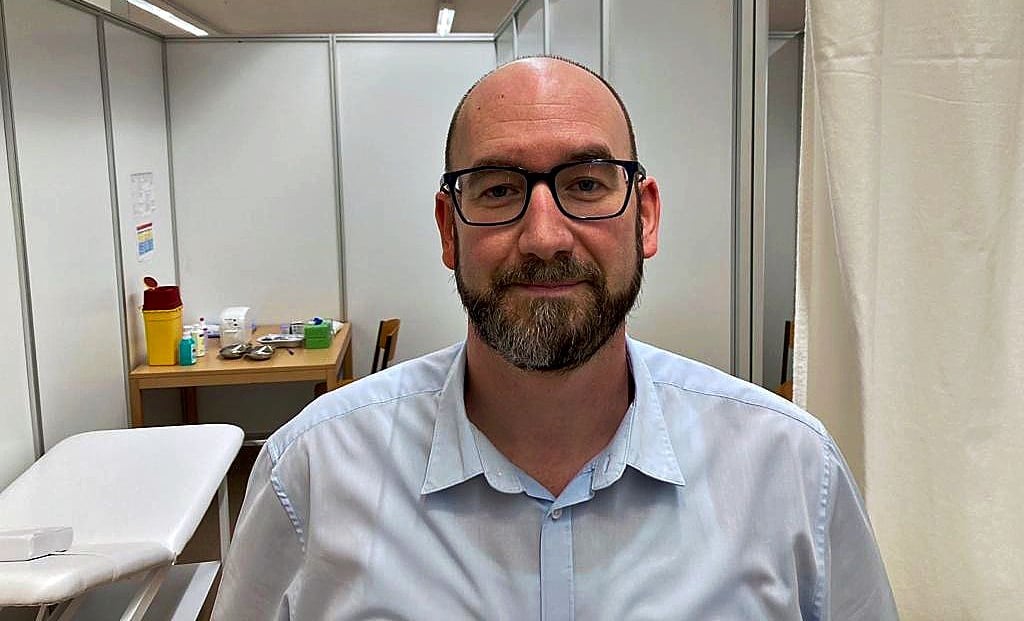 Karsten Fischer leitet das Kreis-Impfzentrum Harz in Quedlinburg. Er bittet ? trotz Wegfalls der Impfpriorisierung ? die Harzer weiter um Verständnis und Geduld, weil der Impfstoff knapp bleibt.
