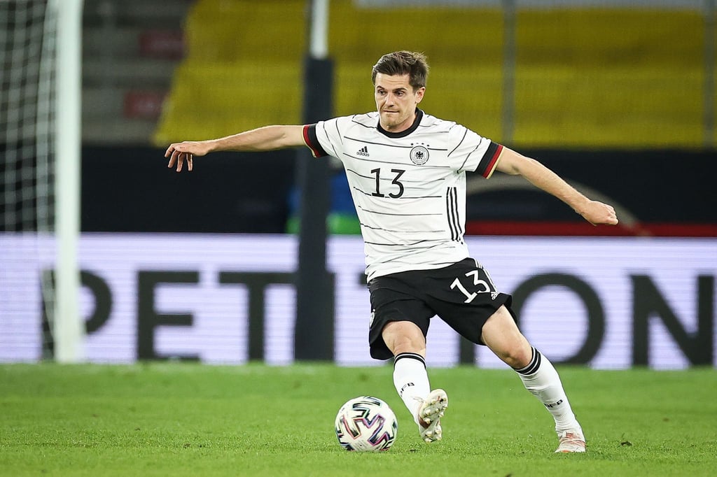 Der deutsche Nationalspieler Jonas Hofmann hat noch zwei Jahre Vertrag bei Borussia Mönchengladbach.