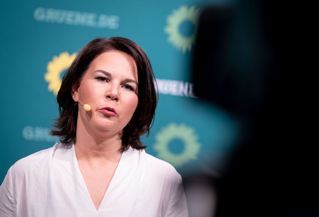 Annalena Baerbock, Kanzlerkandidatin und Bundesvorsitzende von Bündnis 90/Die Grünen, spricht.