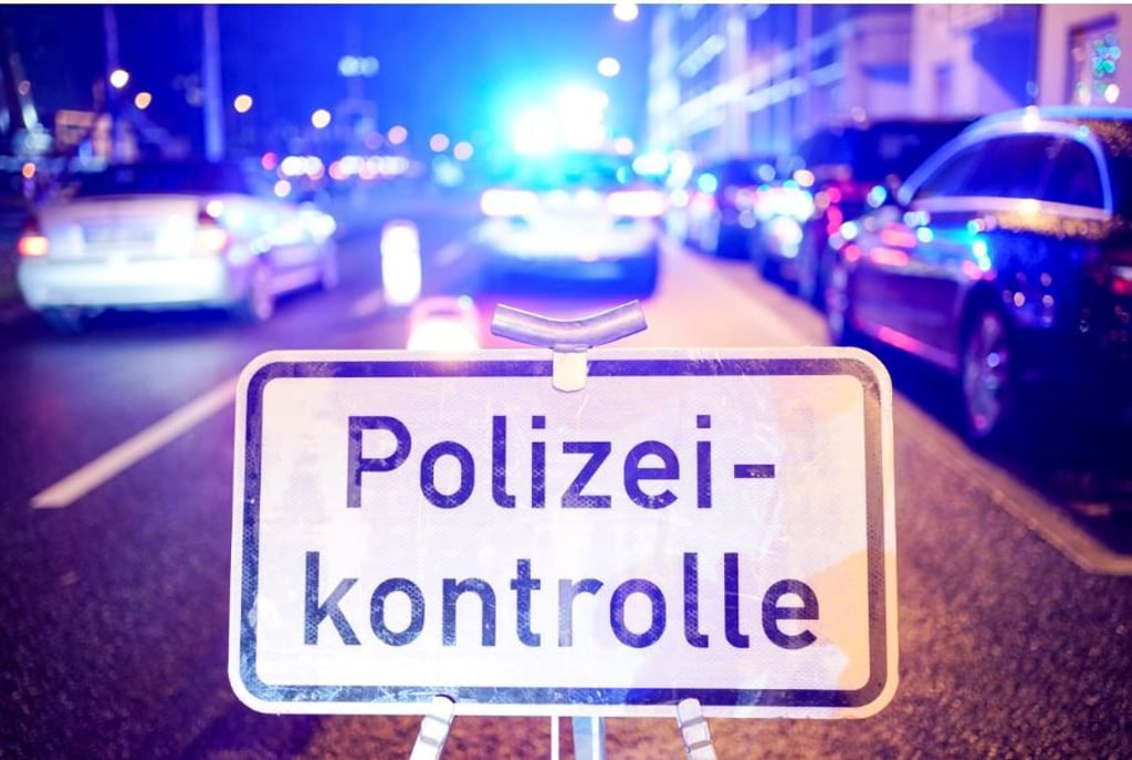 Am Freitagabend, den 04. Juni gegen 18.44 Uhr, kontrollierten die Beamten des Salzwedeler Reviers in der Diesdorfer Bauernstraße stationär den Verkehr.