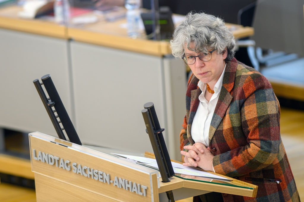 Anne-Marie Keding (CDU), Ministerin für Justiz in Sachsen-Anhalt, spricht.