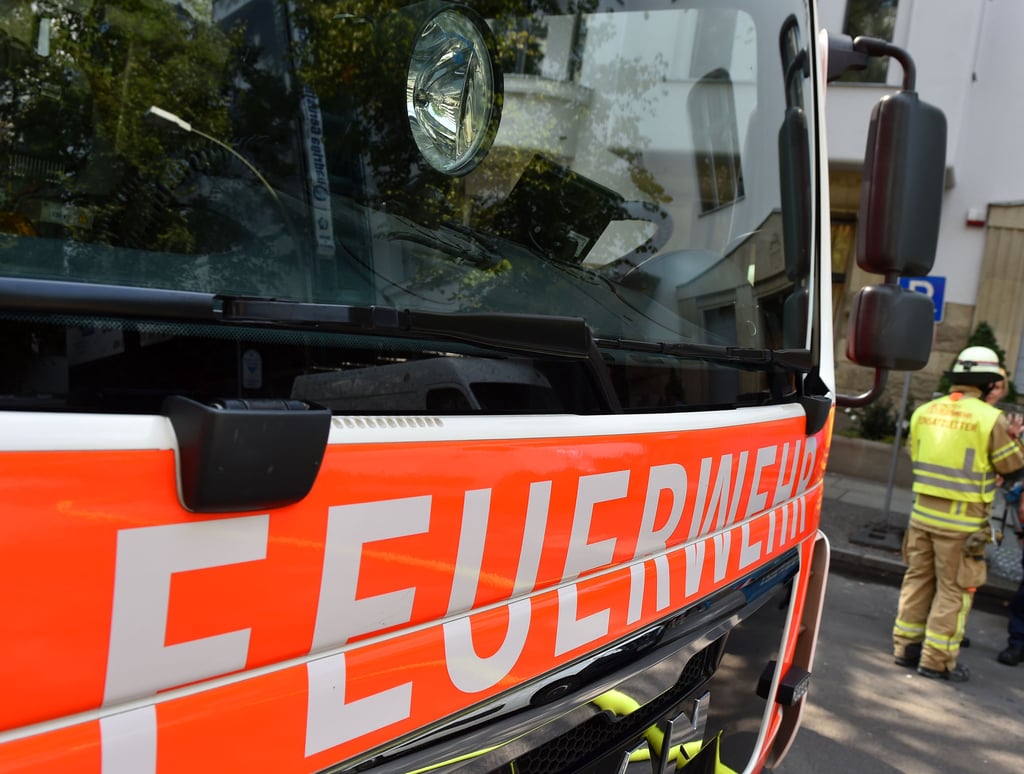 Am Montagmorgen, 7. Juni 2021, war die Feuerwehr Staßfurt im Einsatz. Symbolfoto: Jens Kalaene/dpa