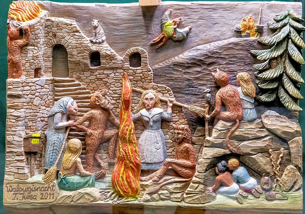In der Ausstellung auf der Neuenburg darf auch die bekannte Sage zur Walpurgisnacht nicht fehlen.