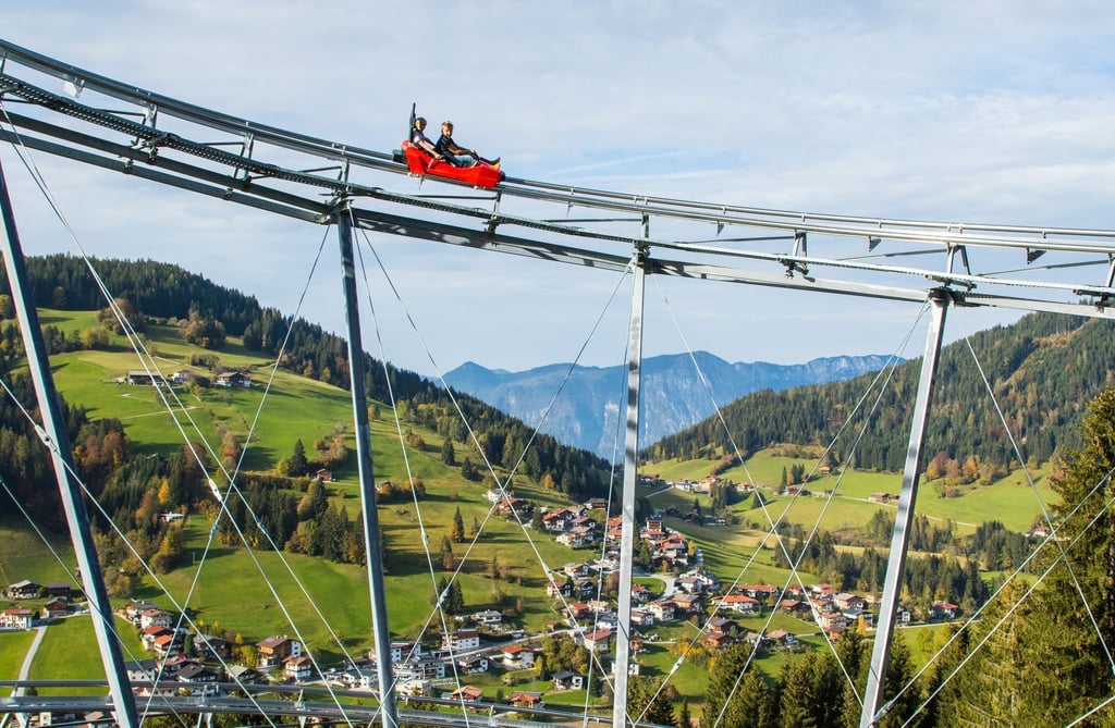 Das Familienerlebnis Drachental Wildschönau bietet eine rasante Sommerrodelbahn.