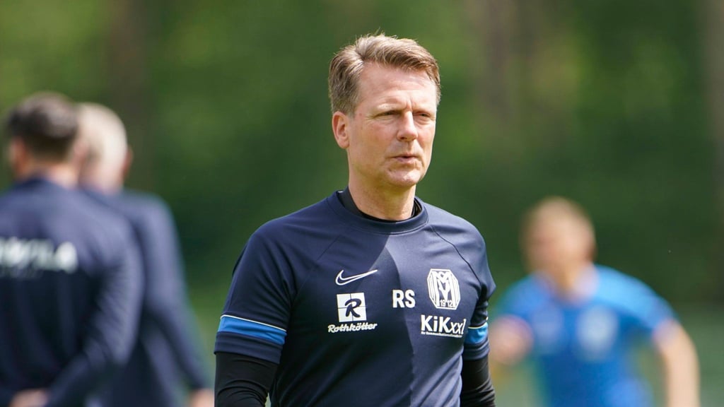 Der Hallesche FC trifft im ersten Saisonspiel auf Rico Schmitt und den SV Meppen.