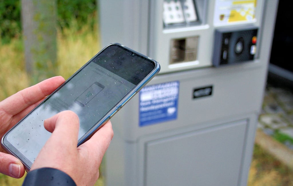 Einfach App öffnen - oder schnell noch herunterladen. Genutzt werden können verschiedene Anbieter.