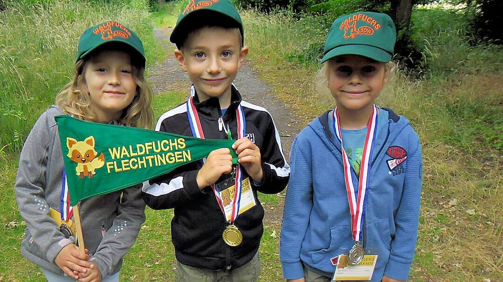 Marlene, Eddi und Milo (von links) waren bei der Waldrallye zum Abschluss des Waldfuchsjahres die schlauesten Füchse aus der Tagesstätte Flechtinger Kinderstübchen.
