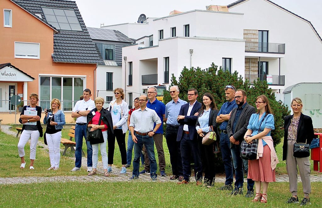 Rund 70 Gäste kamen insgesamt zur Einweihung des Mehrgenerationenhauses.