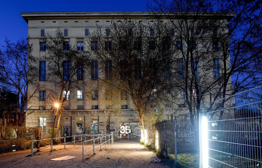 Der verlassene Eingangsbereich zum Techno-Club Berghain.