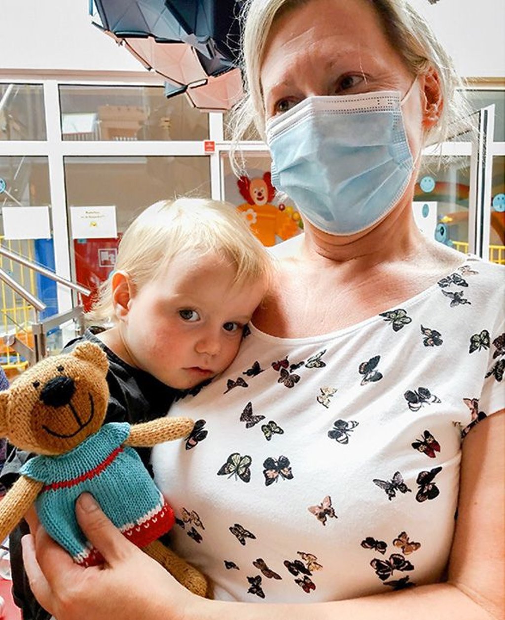 Die kleine Emma und ihre Mama Ines Wieschke aus dem Osternienburger Land wurden auch überrascht. 