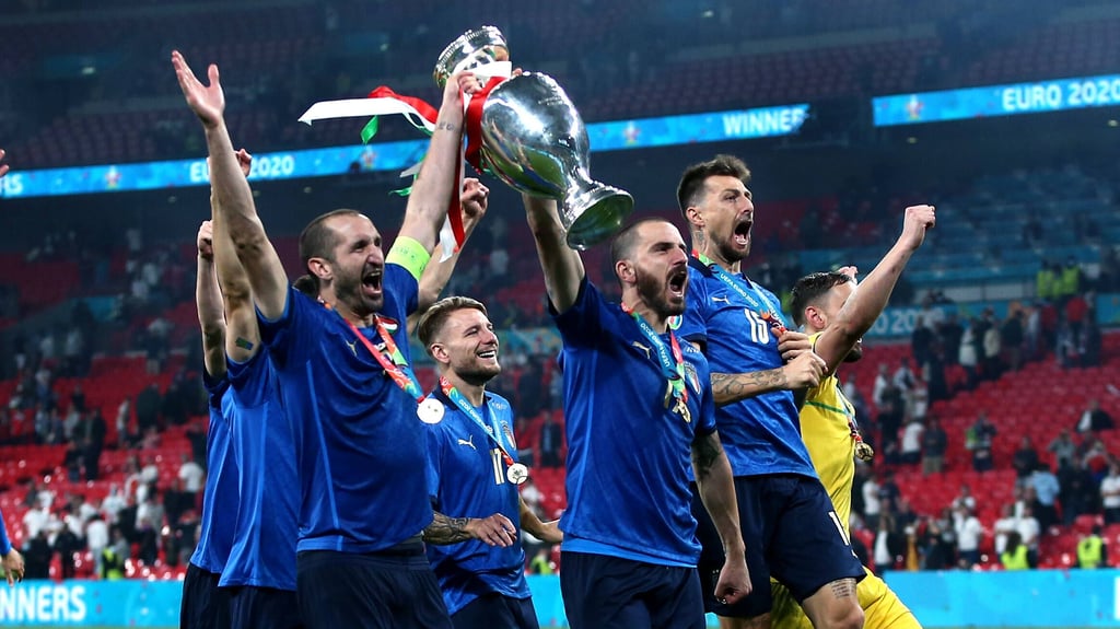 Italiens Nationalspieler feiern den EM-Titel im Wembley-Stadion.