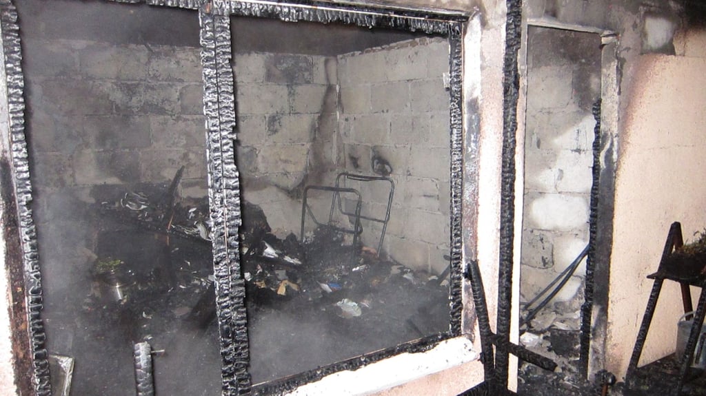 Durch den Brand entstand ein hoher Sachschaden.
