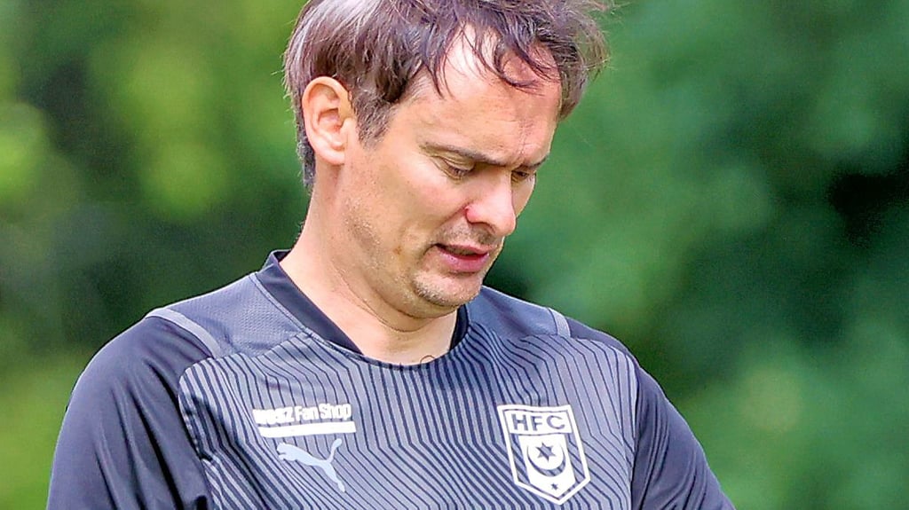 Der Countdown läuft: In knapp zwei Wochen startet Trainer Florian Schnorrenberg mit dem HFC in die Saison.