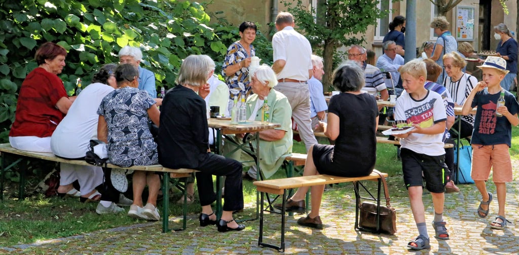 Die Gemeinde beisammen: Das war wegen der Pandemie lange Zeit nicht möglich und erfreute die Leute deshalb um so mehr.