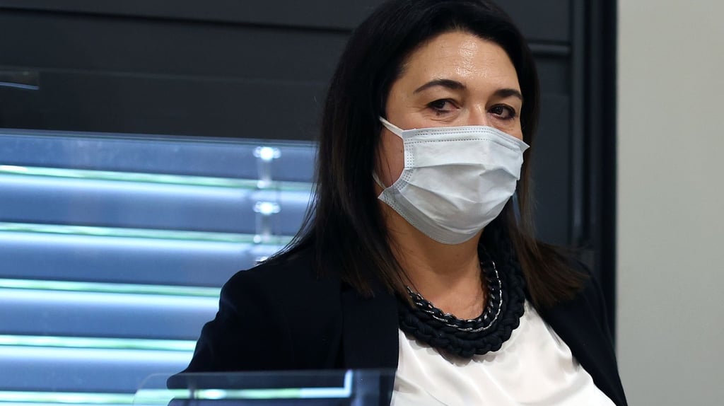 Maren Sieb, ehemalige Lotto-Geschäftsführerin, steht im Landgericht in Magdeburg.