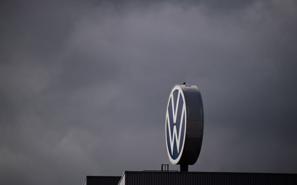 Im Dieselskandal befasst sich der Bundesgerichtshof mit der Verjährung möglicher Schadenersatz-Ansprüche gegen Volkswagen.
