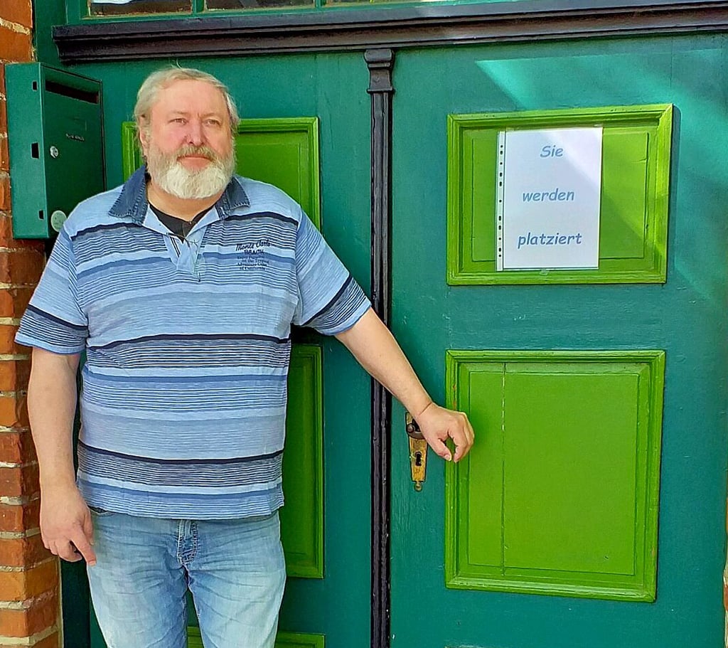 Zwischen Gaststättenküche, Biertresen und Dorfladen: Autor Jürgen M. Reupricht.