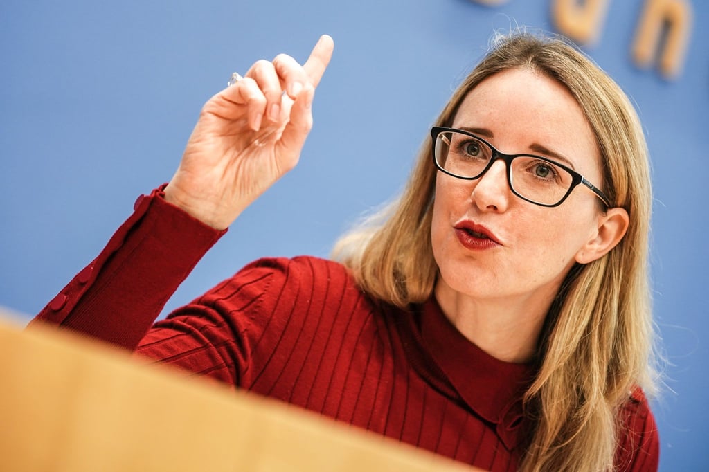 Ethikratsvorsitzende Alena Buyx hält eine Impfpflicht für bestimmte Berufsgruppen für unnötig.
