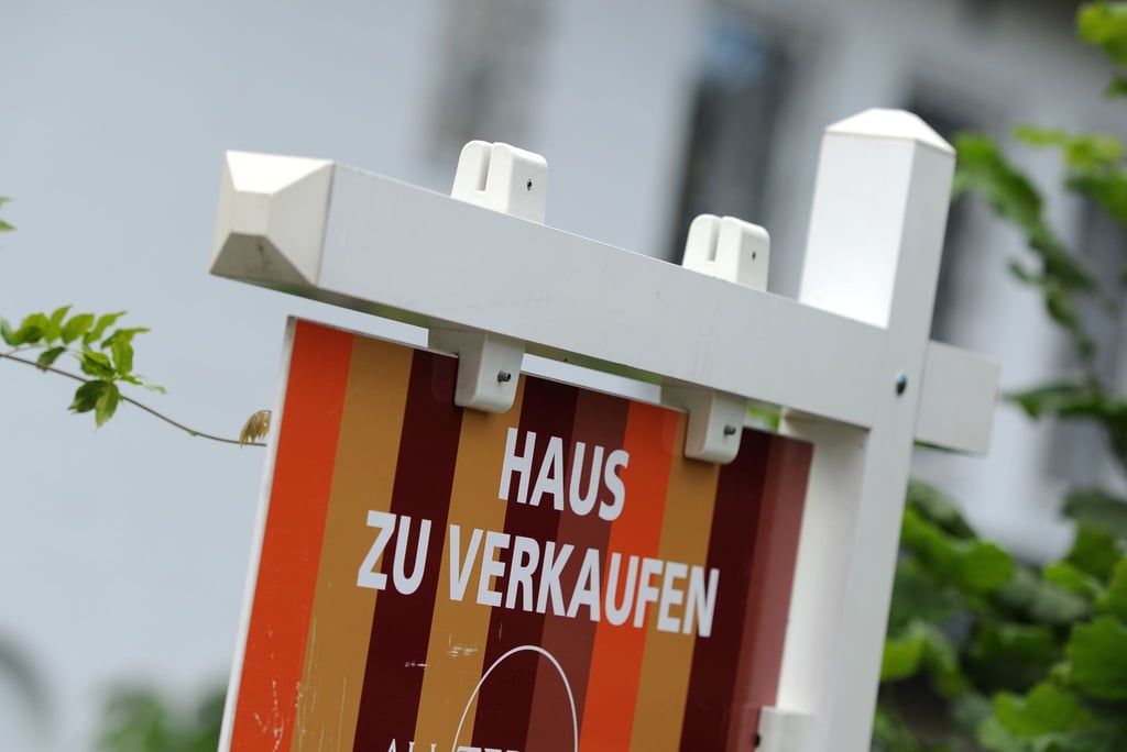 Die Preise von Immobilien steigen und steigen - in manchen Regionen lohnt sich nach Ansicht von Experten ein Kauf kaum noch.