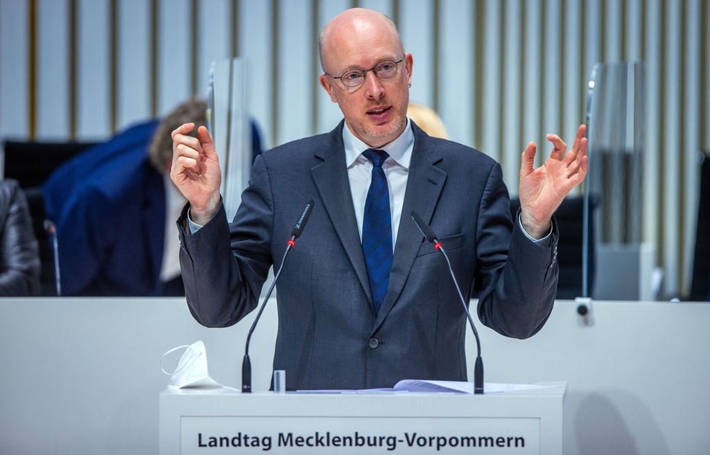 Christian Pegel (SPD), der Bau- und Verkehrsminister von Mecklenburg-Vorpommern, spricht.