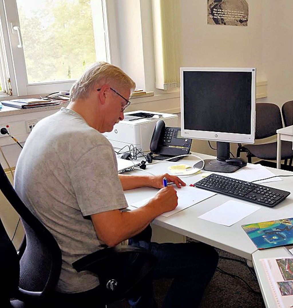 Abgeklemmt: Landkreissprecher Udo Pawelczyk im Büro