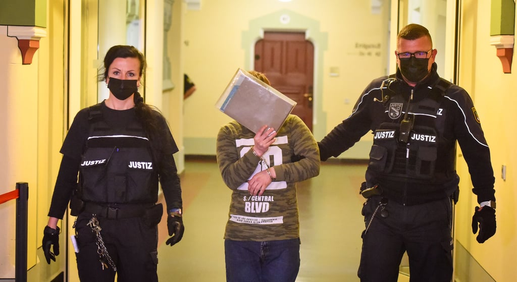 Der 25-jährige Hallenser, der ein Kind entführt und ermorden wollte, ist zu einer Freiheitsstrafe von neun Jahren verurteilt und die Unterbringung in einer psychiatrischen Einrichtung verurteilt worden.