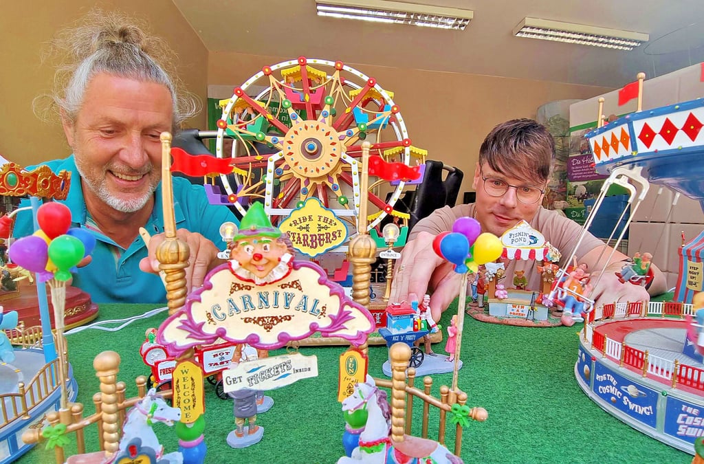 Citymanager Frank Fischer und Eigentümer Patrick Müller-Dohmeyer werden an dieser Stelle wieder zu Kindern.