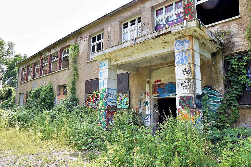 Im Umfeld des ehemaligen Eisenbahner-Klubhauses gibt es Pläne für Demenz-Wohnungen samt einem Kindergarten.