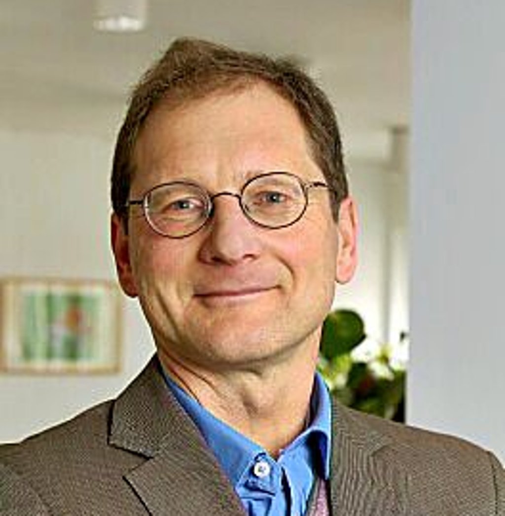 Dr. Marco König