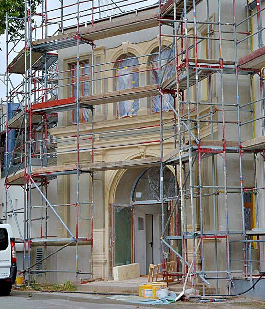 Am historisches TdA-Eingang auf der Hofseite laufen derzeit die Sanierungsarbeiten.