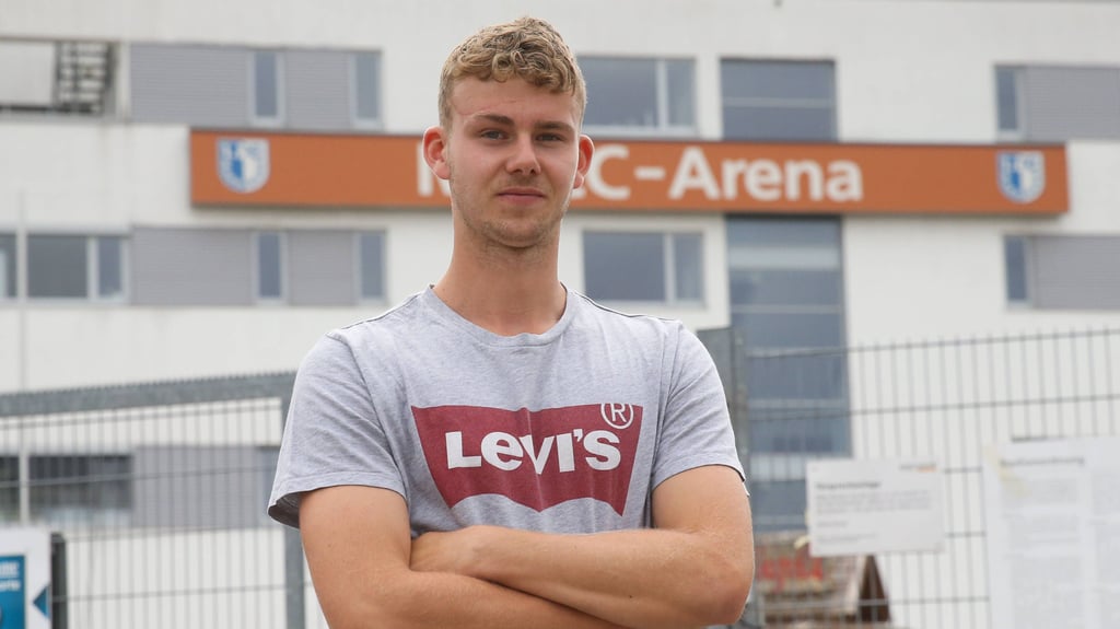 Nico Mai, hier im Sommer 2020 bei seiner Vorstellung beim 1. FC Magdeburg.