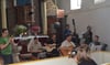 Die Spielfreude der Jugendband sprang zum Auftakt des Orgelsommers in der Kamernschen Kirche auch auf die etwa 70 Besucher über.  