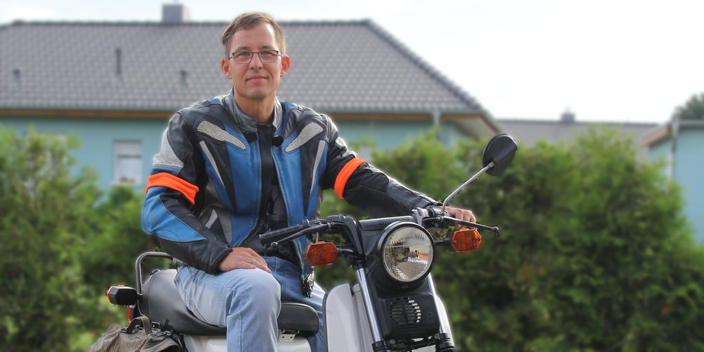 Solo-Tour aus Leidenschaft zum Moped: Christian Tuch ist vom heimischen Belsdorf aus mit seinem SR 50 bis nach Tschechien getuckert.