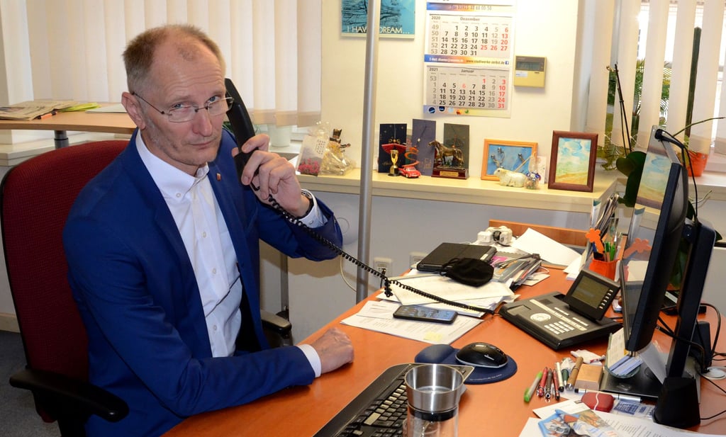Auch Bürgermesiter Andreas Dittmann ist gegen die Zahlung von Lösegeld bei Hacker-Angriffen auf Verwaltungen.