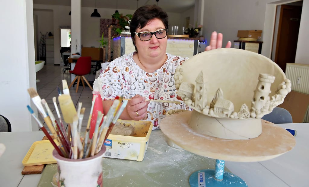Das Atelier von Susan Kretschmann ist seit Juli in der Gnetscher Straße in Weißandt-Gölzau zu finden.