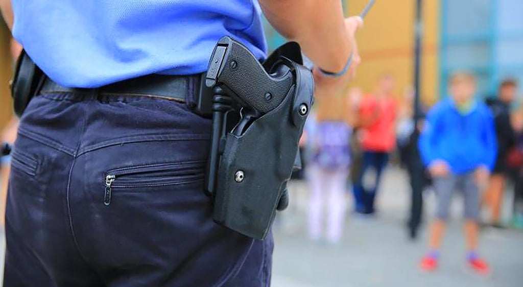 Drogen an Schulen sieht die Polizei auch in Dessau-Roßlau als Problem, „Neuköllner Verhältnisse“ gebe es allerdings nicht, so Revierchef Benedix.