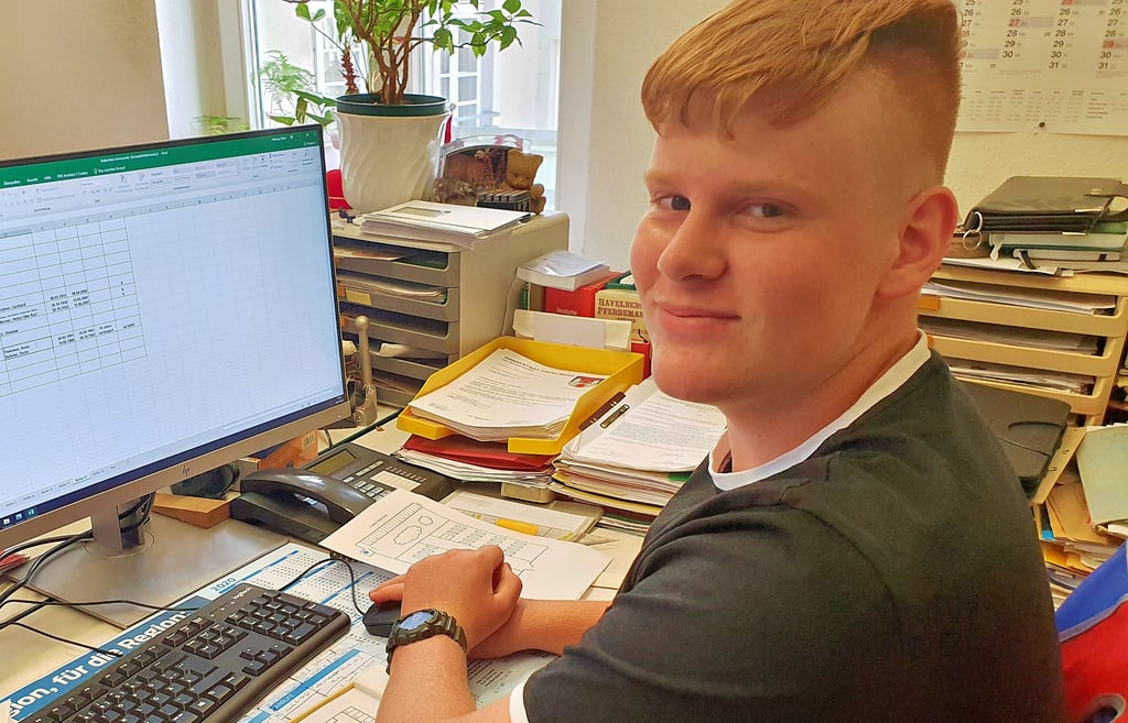 Elias Meier möchte auch in der 10. Klasse in der Verwaltung arbeiten.