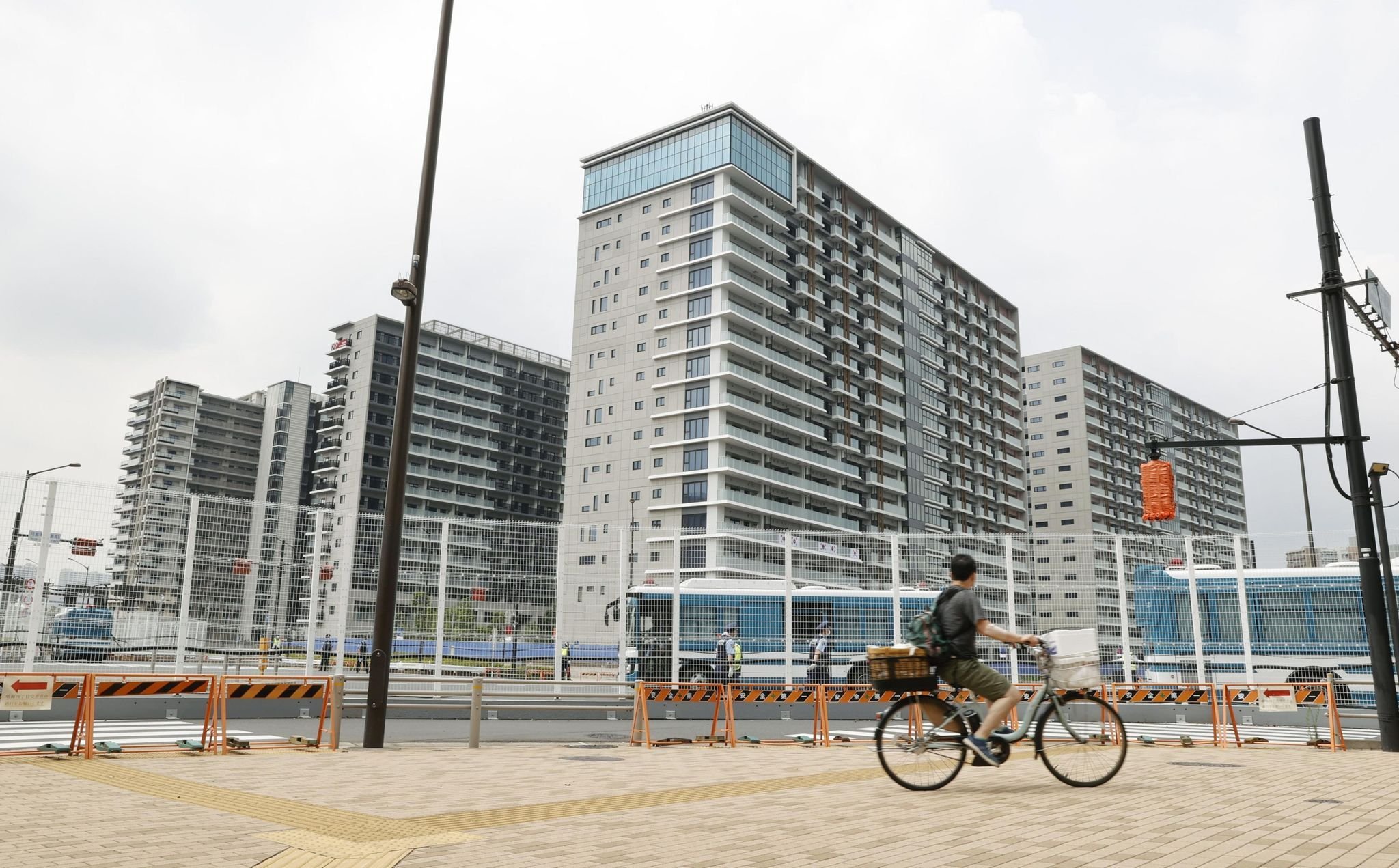 Das olympische Dorf wird in Tokio nicht so sehr zur Partyzone werden wie bei früheren Spielen.