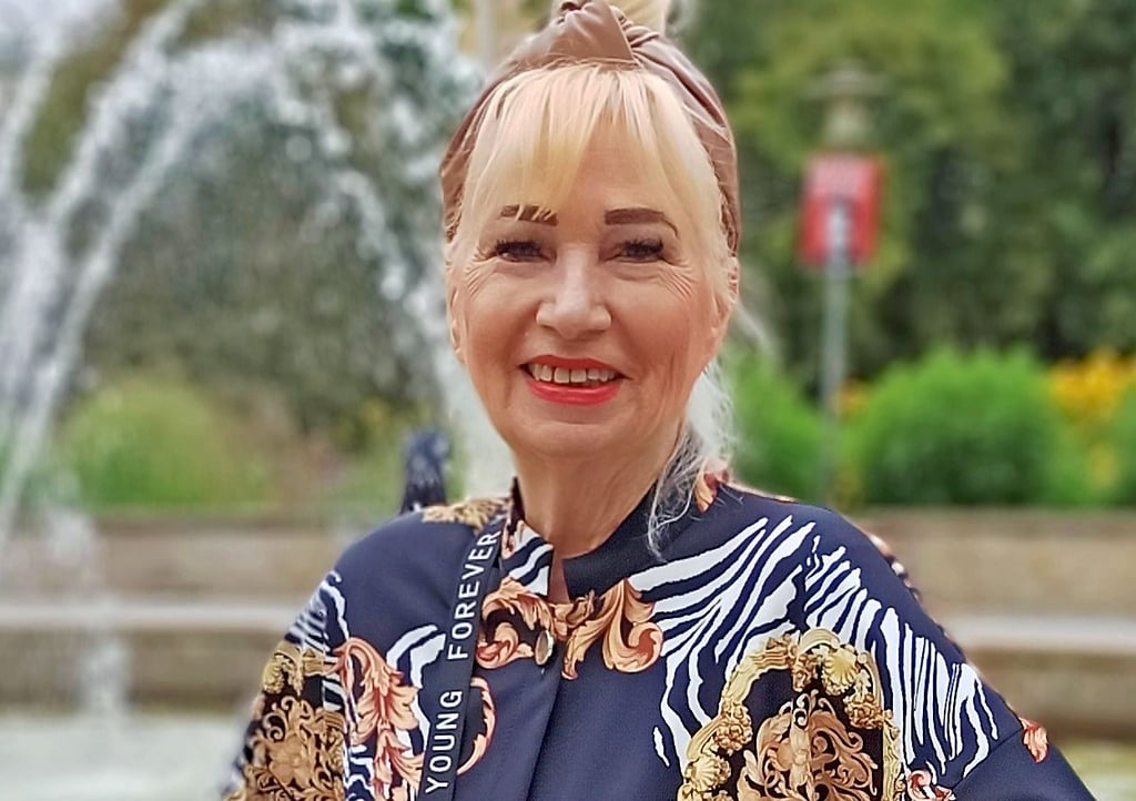 Margit Tietz ist 72 und lebt für die Mode. Im Oktober wird sie sich bei der Mrs. Universal Empire Beauty Wahl mit der internationalen Konkurrenz messen.