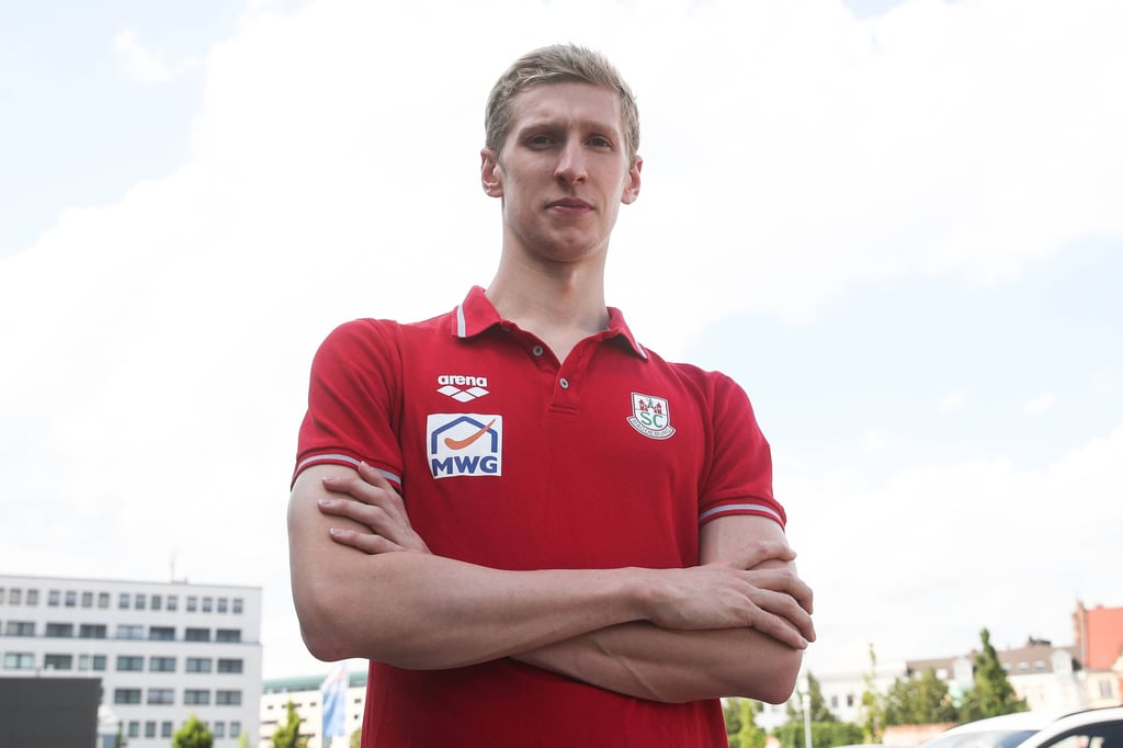 Schwimm-Star Florian Wellbrock nimmt die Rolle als Medaillenhoffnung in Tokio gerne an.