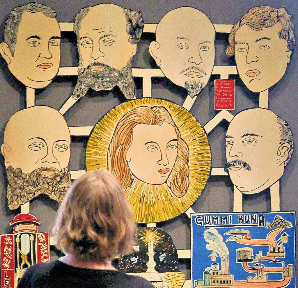 Moritz Götzes eigens für die Ausstellung geschaffenes Emaille-Kunstwerk