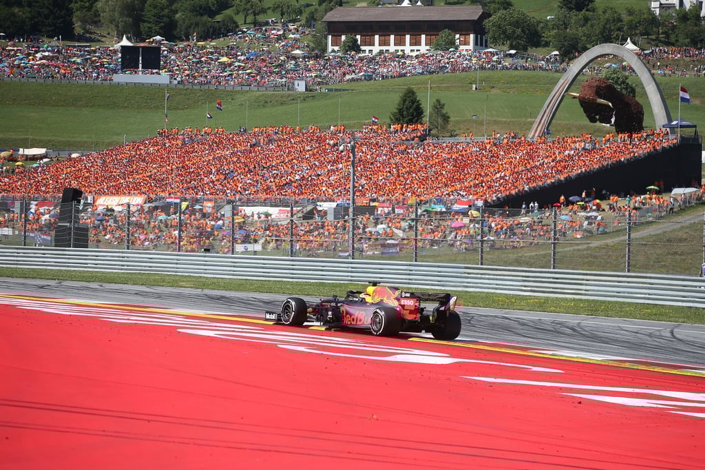 Tausende Niederländer sind nach Spielberg gekommen, um ihren Helden Max Verstappen zu unterstützen.